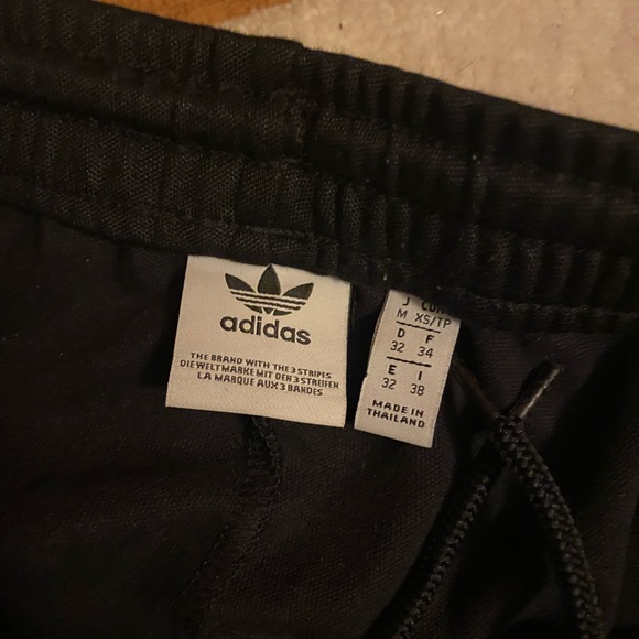 Set of 2 adidas joggers pink & white XS - Picture 2 of 5